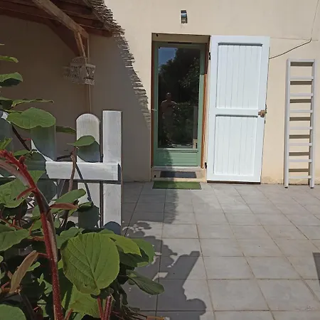 Le Jardin Du Couvent Roussillon (Isere)