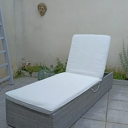 Le Jardin Du Couvent Roussillon (Isere)